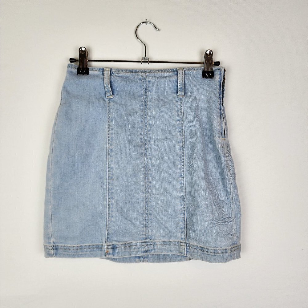 PacSun Light Wash Denim Mini Skirt High Waisted Side Zip Blue Size 24